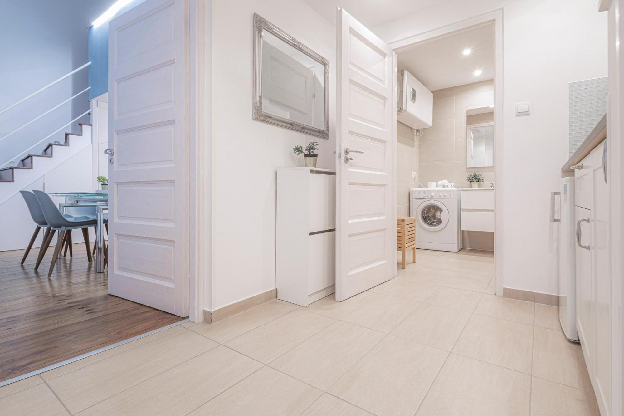 Beautiful Home At Basilca 1-2 Будапеща Екстериор снимка